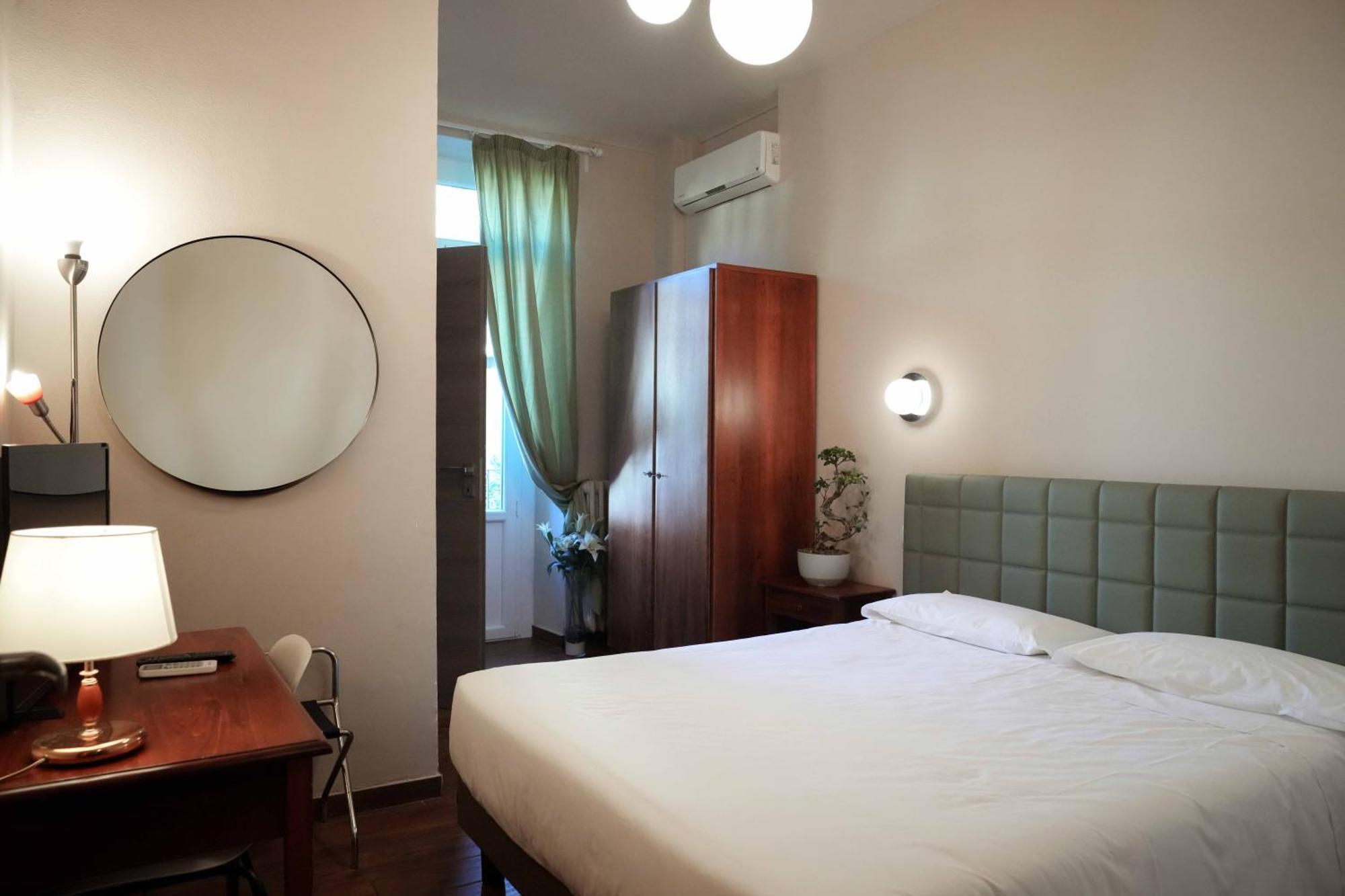 Hotel Universo Torino Esterno foto