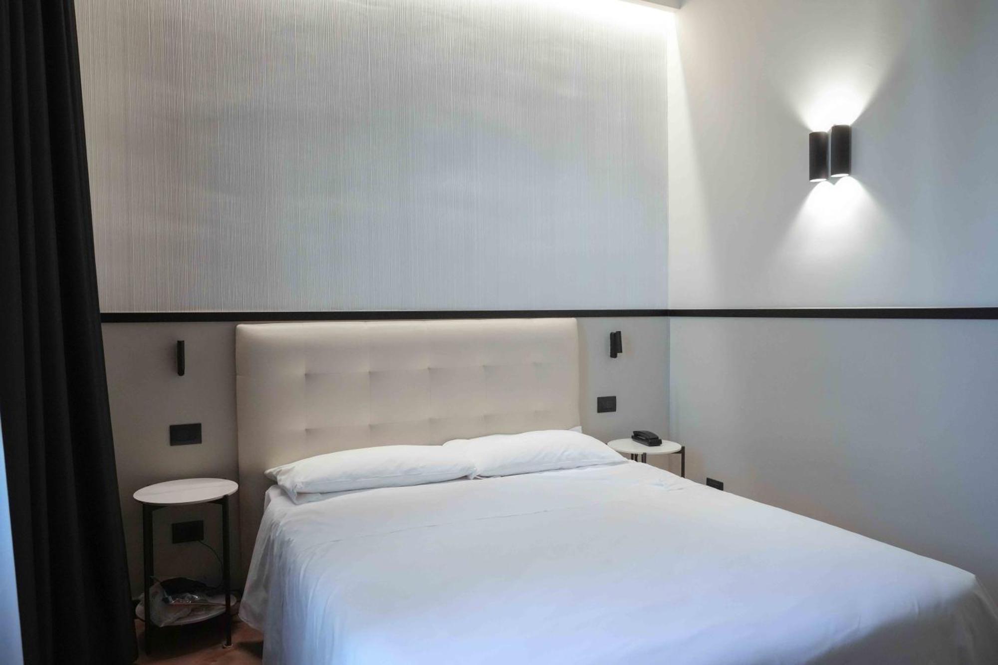 Hotel Universo Torino Esterno foto
