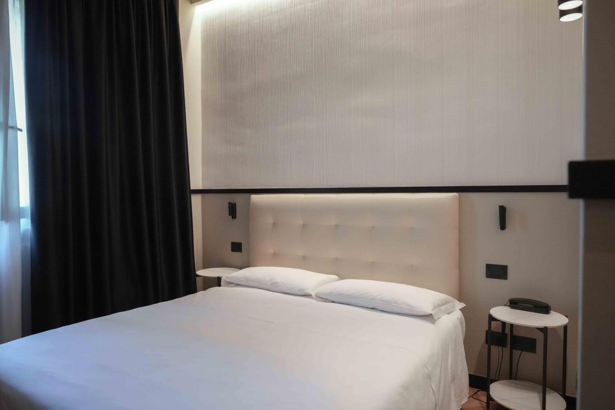 Hotel Universo Torino Esterno foto