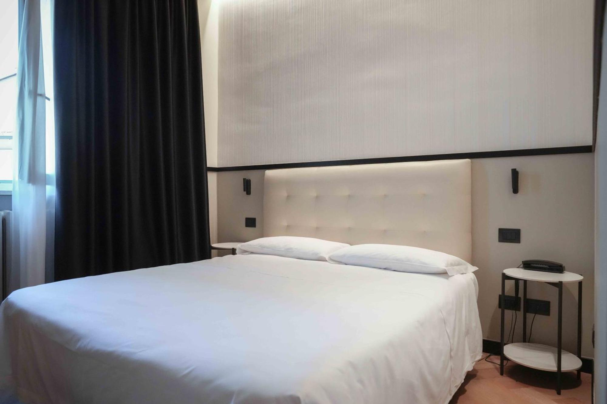 Hotel Universo Torino Esterno foto